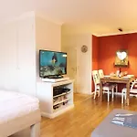 Erleben Sie Ihren Urlaub im zentral gelegenen Apartmenthaus „Strandburg im Herzen von Westerland